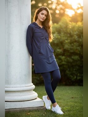 Athleta Half Zip Jacket Navy Blue Wicking Hooded Stretch Pockets Womens Size M